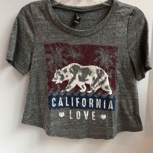 Windsor super soft cropped graphic tee shirt size small